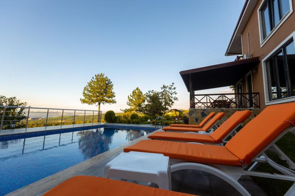 Sapanca Lakeview Villa